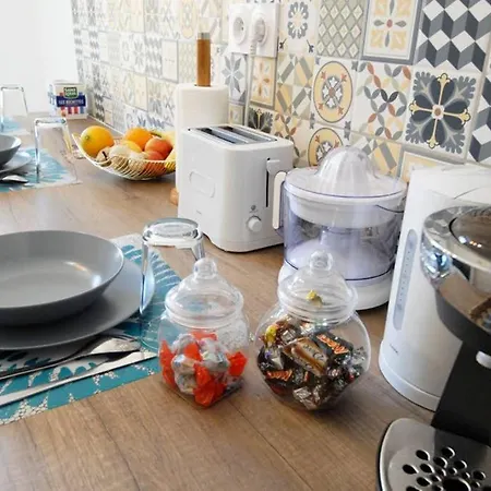 T4 Pour 6-8 Pers+terrasse Proche Du Cours Julien Appartement *